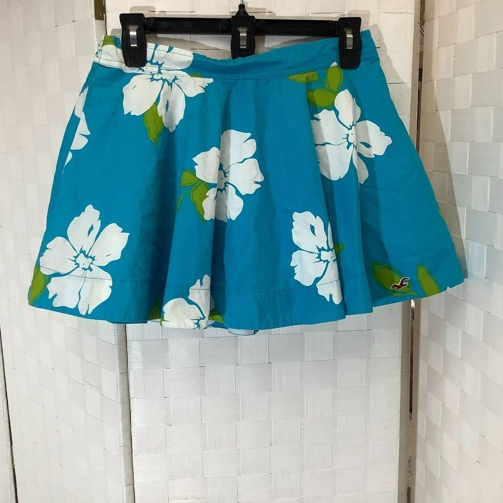 hollister blue floral mini skirt size medium
